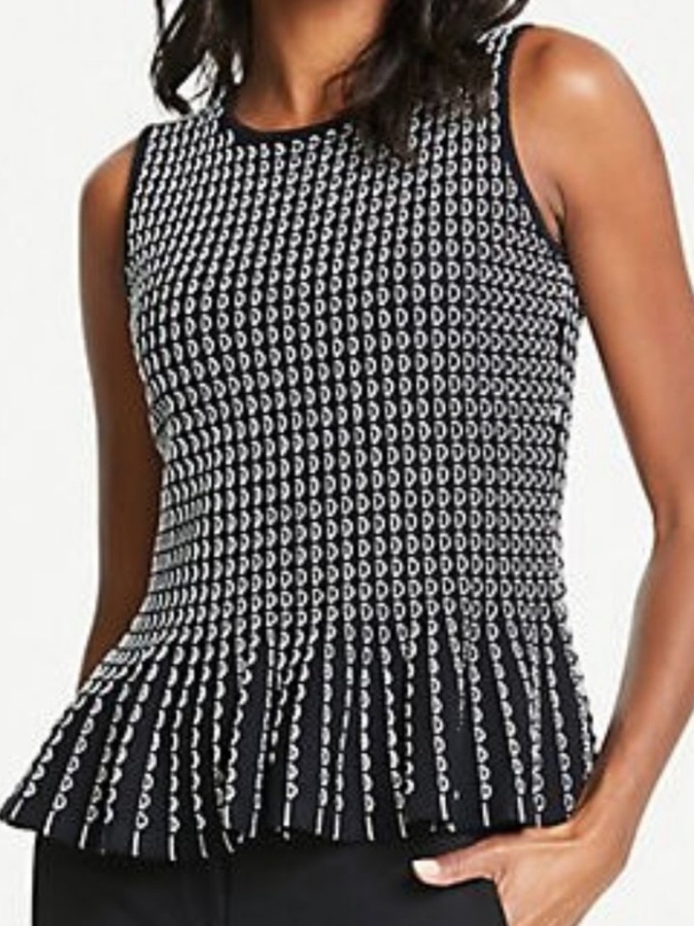 Ann Taylor Embroidered Peplum Sleeveless Top Black/White SZ L Contemporary Flair